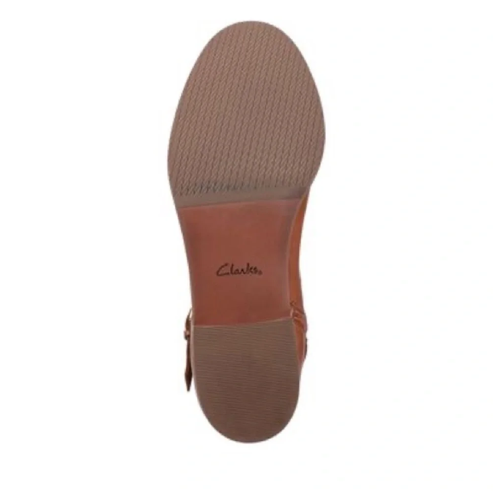 NEW!! Women’s Clarks Hamble High Dark Tan Boot Size 6W